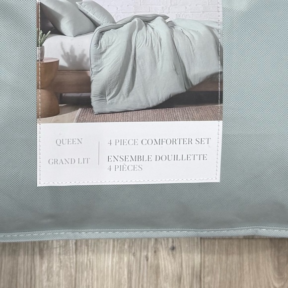 Dream Stories 4- Piece Comforter Set - Picture 3 of 4